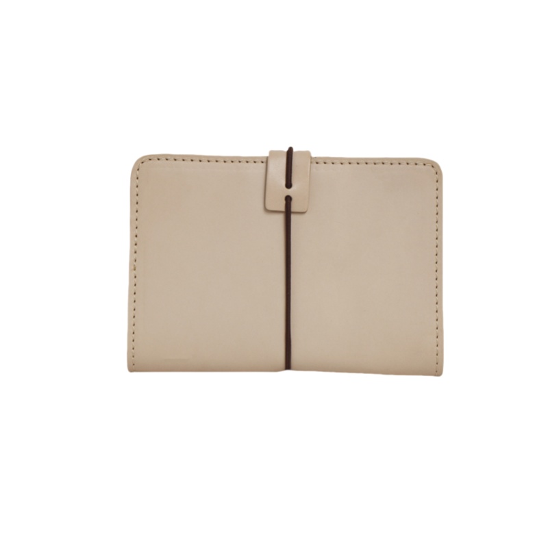AR008 PASSPORT HOLDER